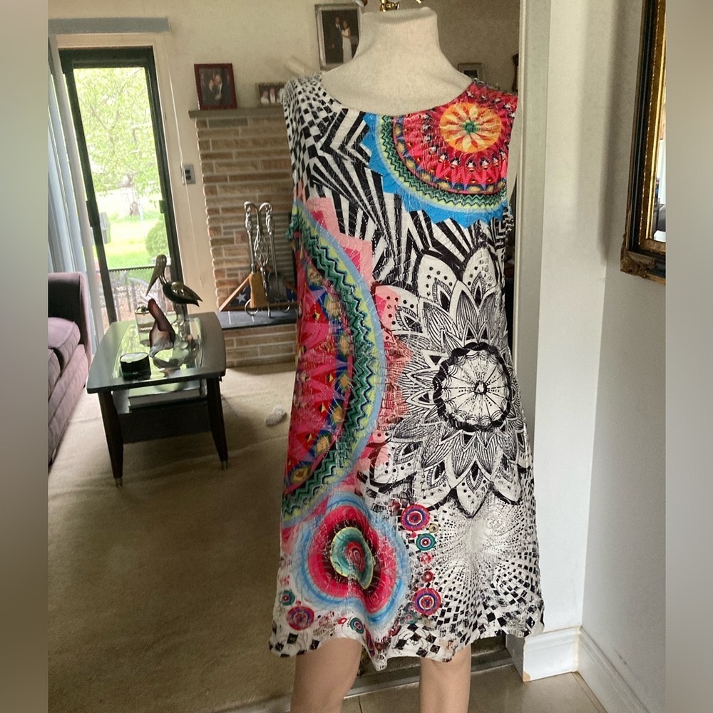 Papillon Bright Colorful Dress Size Medium Sleeveless